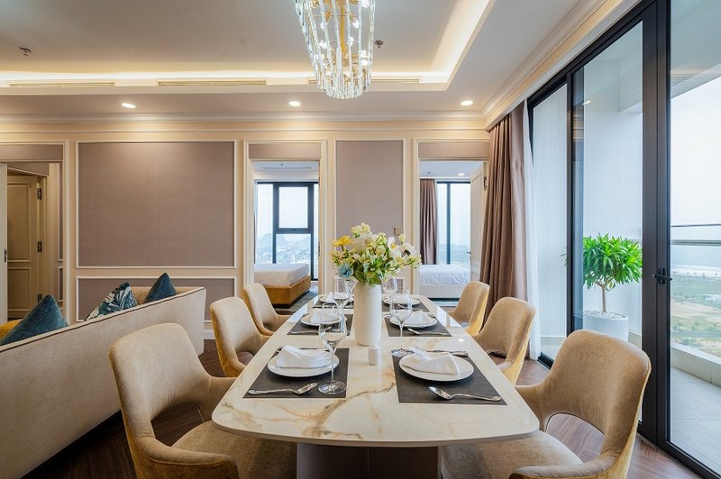 02 Newtown Diamond