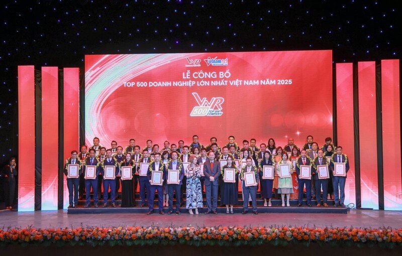 Các doanh nghiệp Top VN500 năm 2025 được vinh danh