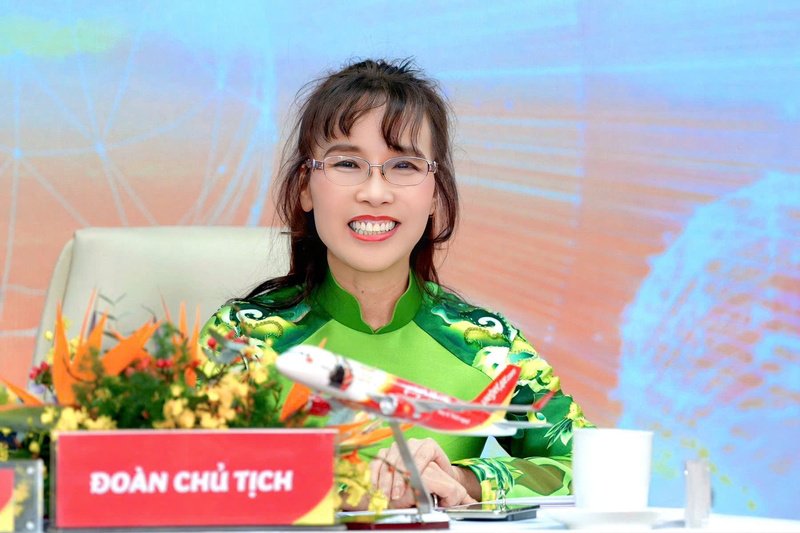 Chủ tịch HĐQT Vietjet – Tiến sĩ Nguyễn Thị Phương Thảo cho biết Vietjet không chỉ vận chuyển hành khách, Vietjet kết nối những nền kinh tế, những giấc mơ và tương lai. Ảnh: Tài Nguyễn.