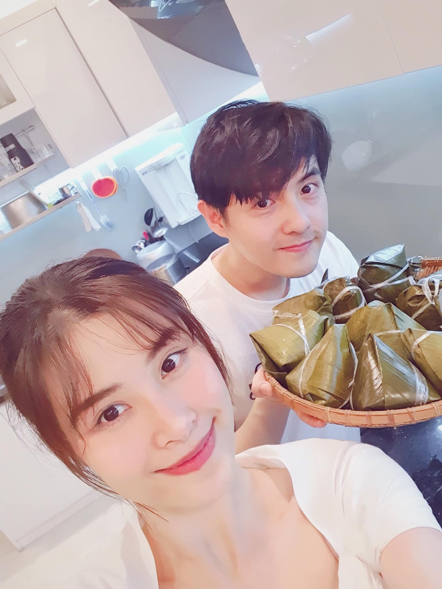 Đúng chuẩn vợ đảm nhất nhì showbiz rồi!