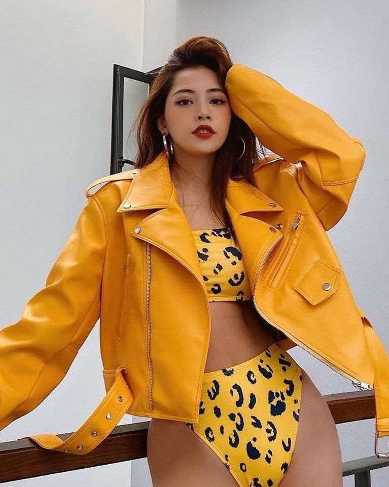 Chi Pu ở nhà hơi buồn nên mặc bikini hổ báo tạo dáng vui chơi vậy thôi.