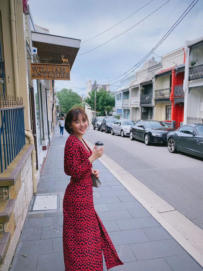Nhìn ảnh Văn Mai Hương ngày nhỏ có lẽ chỉ bố mẹ cô mới nhận ra.