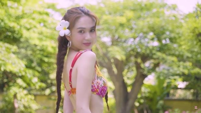 Ngọc Trinh tiết lộ bí kíp sống ảo cực hài hước.