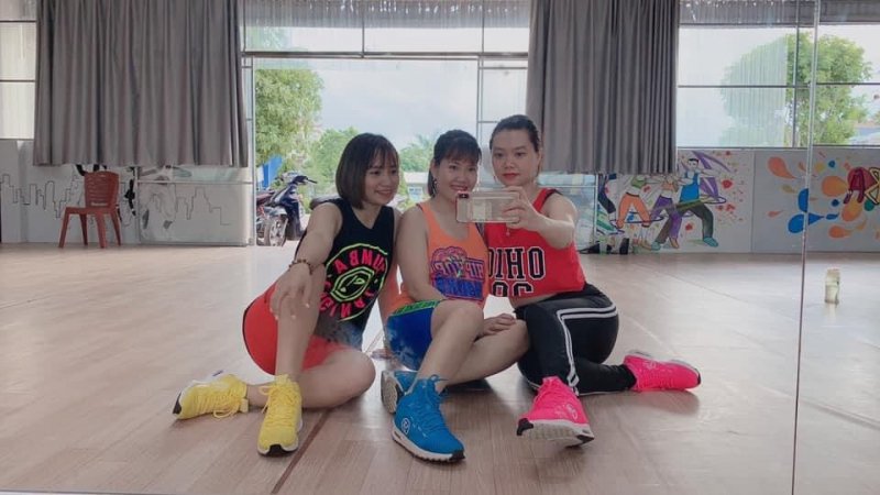 Zumba giúp vóc dáng và tinh thần học viên tươi trẻ