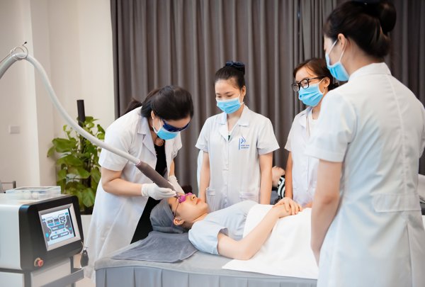 Liệu trình làm đẹp tại Đông y Phúc Sinh mang lại hiệu quả cao.