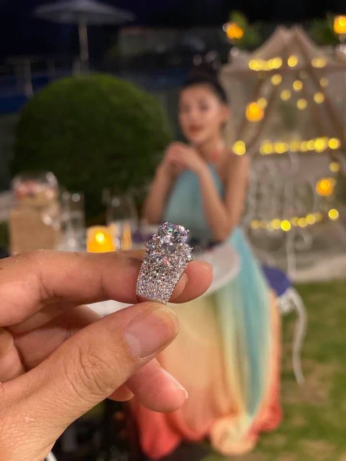 Chiếc nhẫm kim cương siêu khủng.
