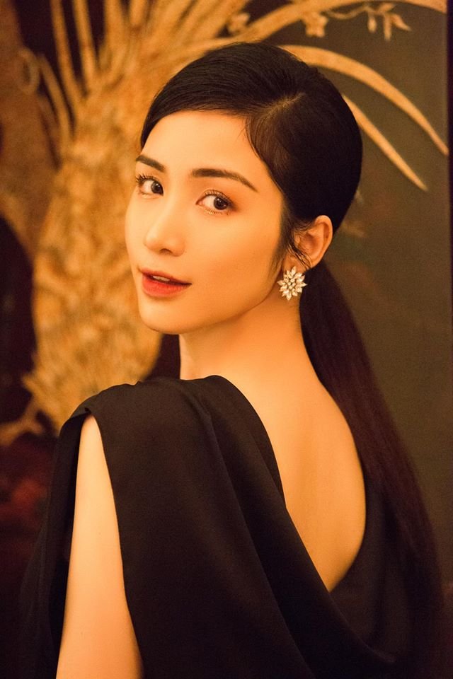 Hòa Minzy hiện tại nhan sắc ngày càng 