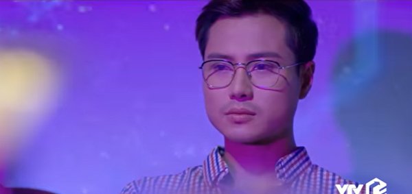 Tình yêu và tham vọng preview tập 55: Sơn bị thư ký của Bách Hợp dụ dỗ.