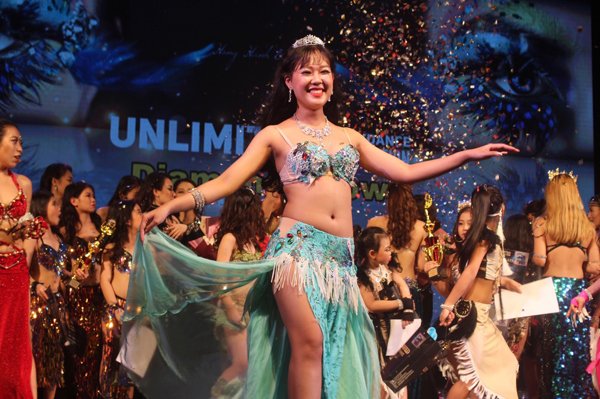 Vô địch giải Belly dance - Ulimited Competition 2020