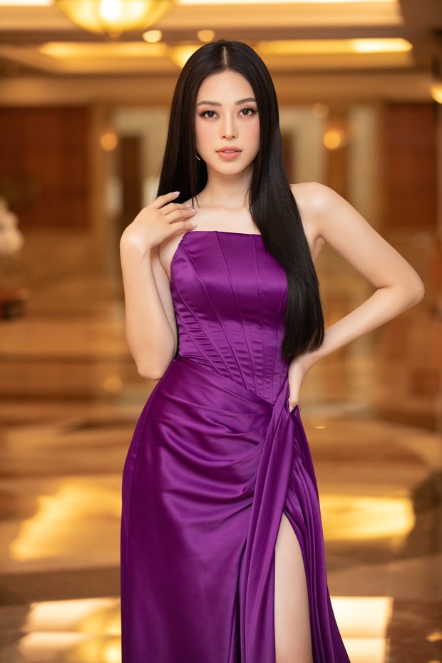 Á hậu Phương Nga cực quyến rũ trong sắc tím