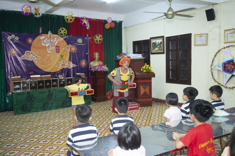 Ngạc nhiên với những màn ảo thuật độc - lạ của “Chú hề”