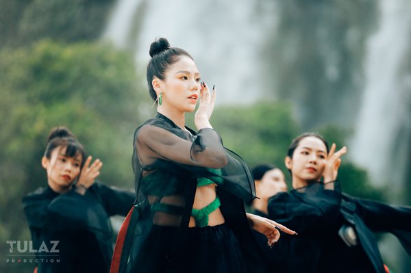 Màn múa dân tộc độc đáo