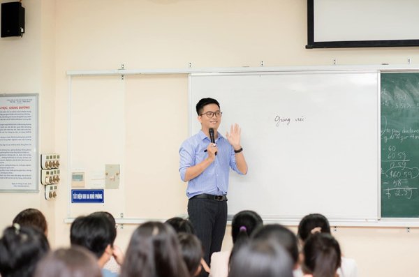 Thầy giáo 9X năng động, nhiệt huyết