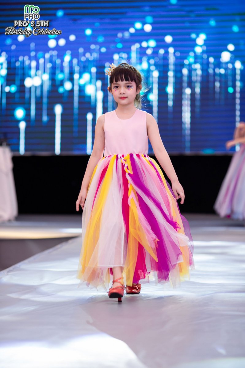 Thanh Phượng hiện là cái tên đáng chú ý trong làng thời trang nhí