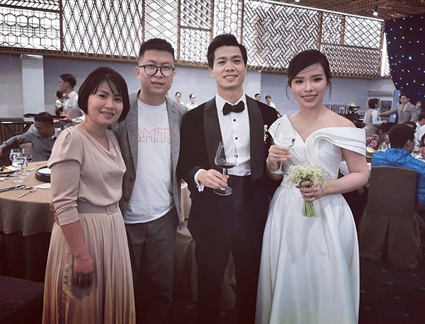 Hình ảnh trong đám cưới Công Phượng