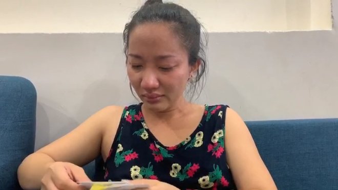 Vợ Lê Dương Bảo Lâm từng phải đi làm bảo vệ