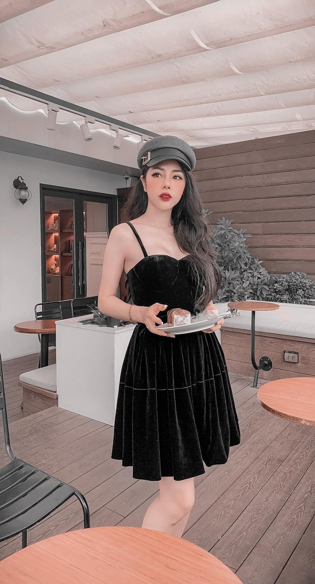 Trên trang cá nhân, Bạch Lan Phương thường xuyên đăng tải những hình ảnh ăn vận sexy, cuộc sống sang chảnh. Một trong những sở thích của cô là chia sẻ kinh nghiệm chăm sóc, nuôi dạy con cái