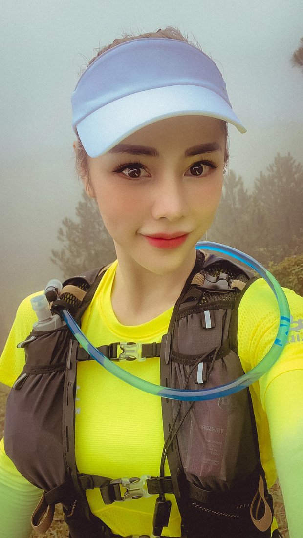 Một điều ít người biết là bạn gái Huỳnh Anh có một cô con gái 8 tuổi.