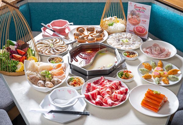 Nhà hàng buffet Dao Hua phục vụ 2 ngăn, bạn có thể thoải mái thưởng thức các món nhúng lẩu tuyệt ngon
