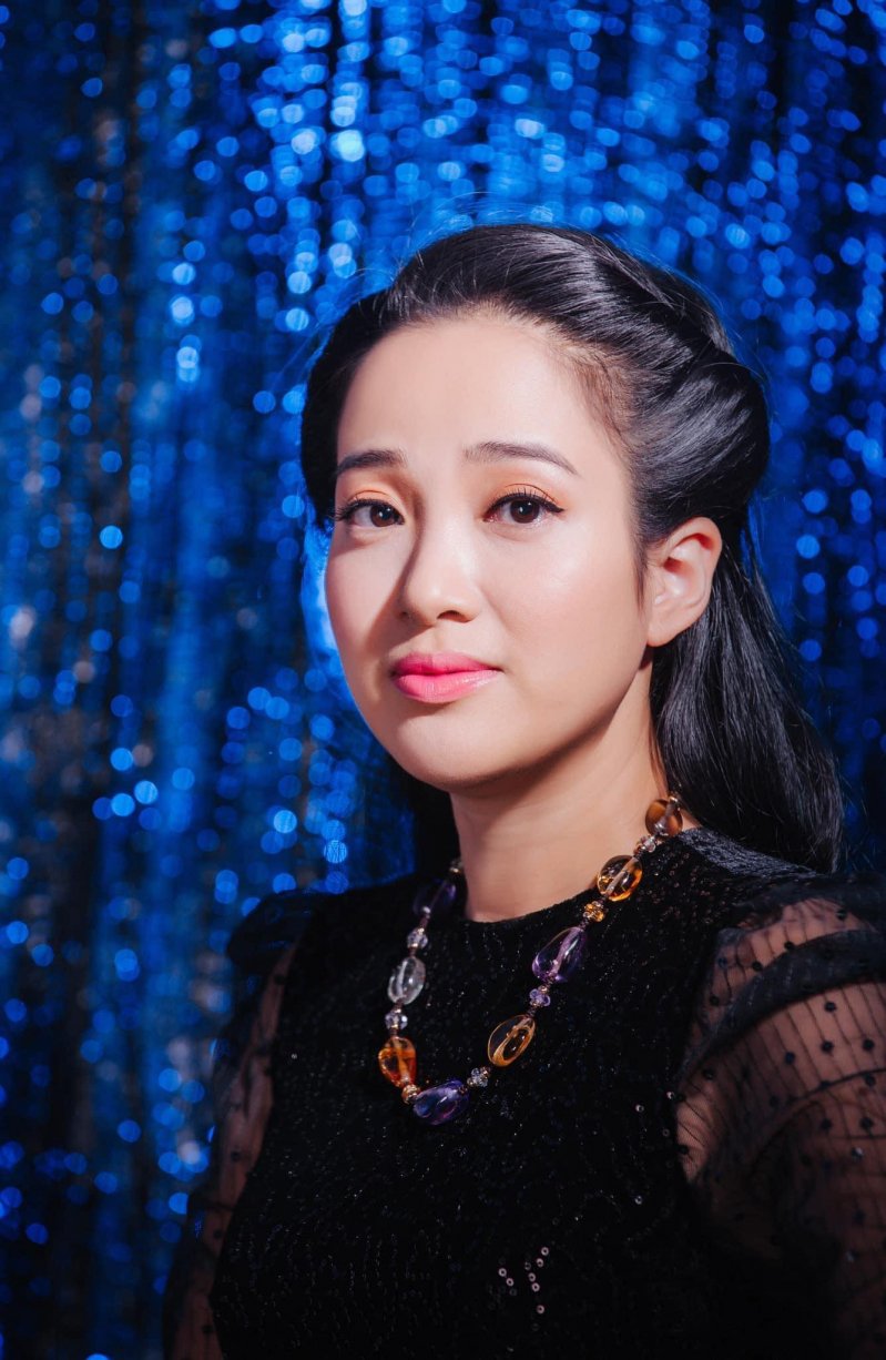 MC Hồng Phượng