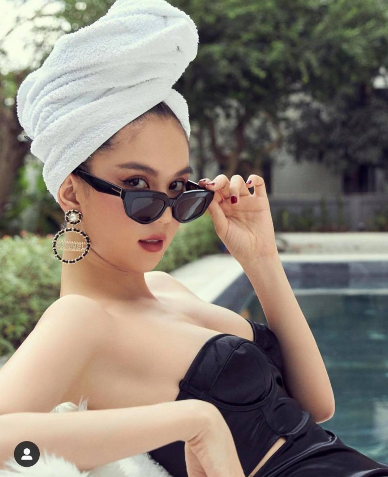 Dù đã quá nổi tiếng với hình ảnh gợi cảm và danh xưng 