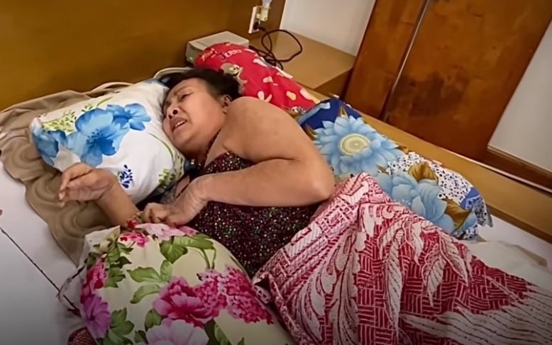 Nghệ sĩ Hoàng Lan hiện nằm liệt giường