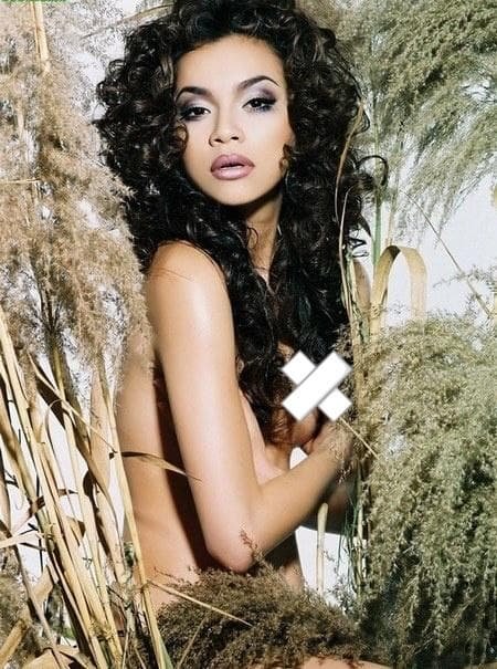 Loạt ảnh nude của Hà Hồ hot trở lại
