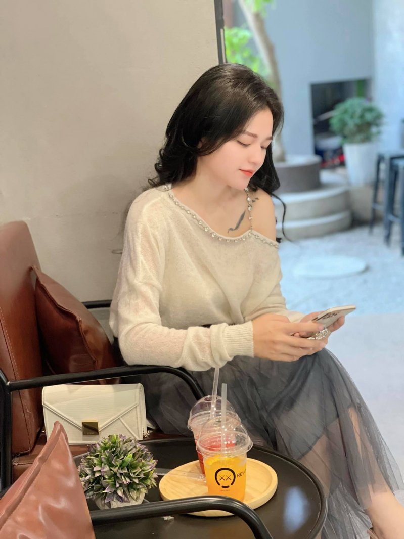 Bà mẹ trẻ sở hữu nhan sắc xinh đẹp