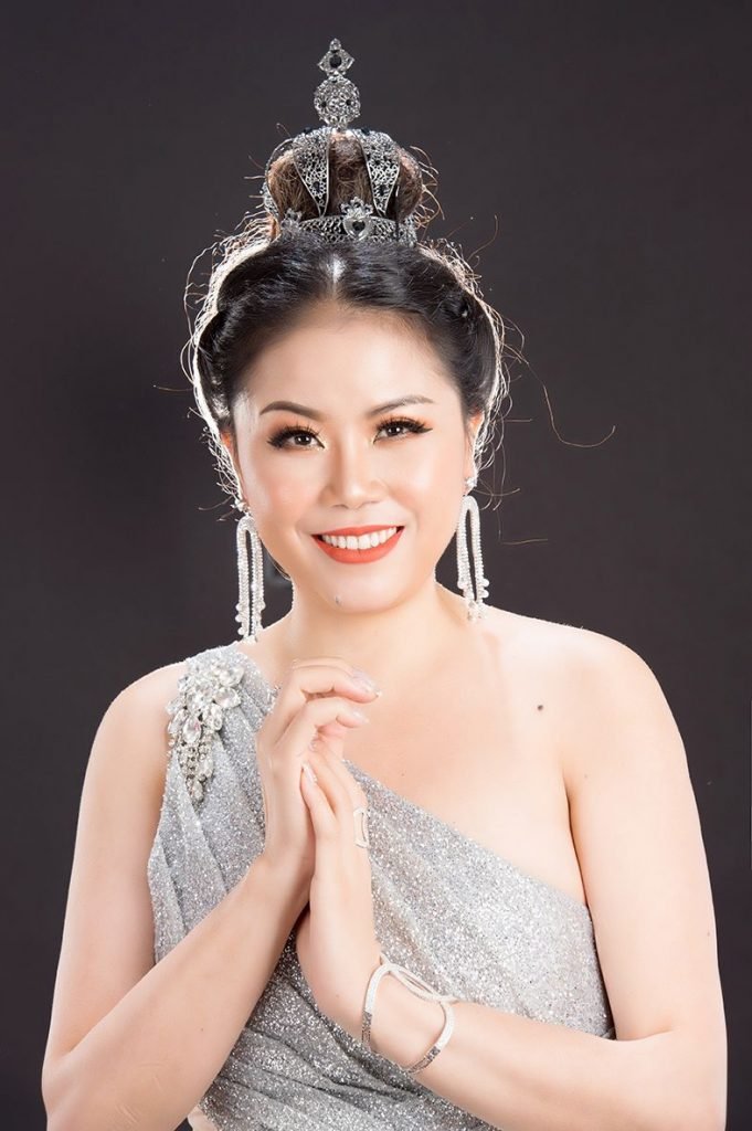 Hoa hậu cuộc thi hoa hậu công sở 2017 tại Hàn Quốc là Nguyễn Thị Thu Thảo