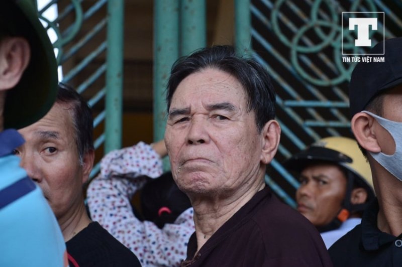 Bóng đá với người dân Nam Định là máu thịt và điều đáng ngưỡng mộ, có rất đông cổ động viên 