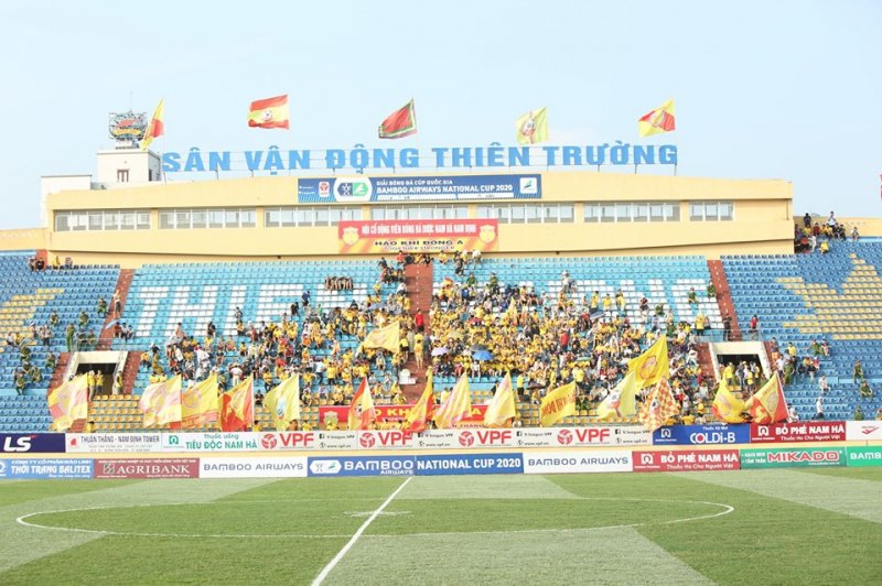 Với sự cổ vũ cuồng nhiệt trên khán đài, Nam Định và HAGL hứa hẹn sẽ cống hiến một trận cầu đẹp mắt cho người hâm mộ.