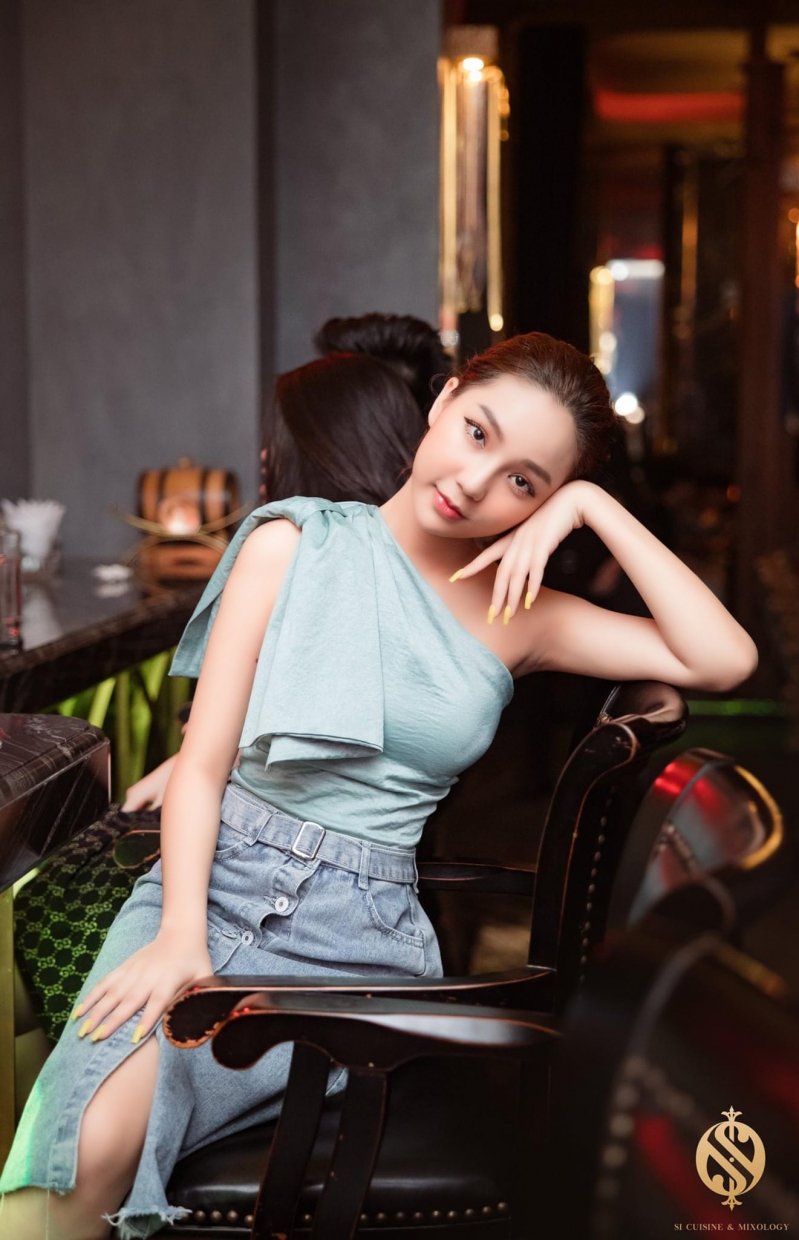 Nguyễn Như Ngọc chưa nghĩ tới chuyện yêu vì muốn tập trung cho học hành và nghệ thuật.