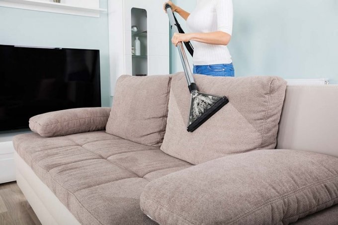 cach-giat-ghe-sofa-vai-1