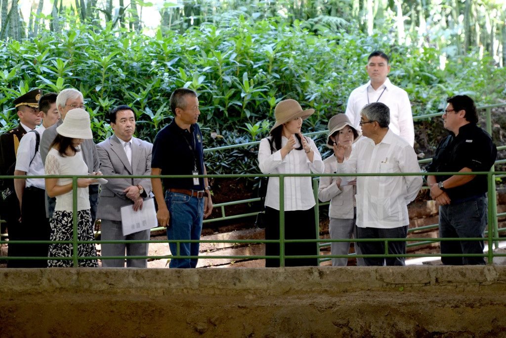 Cô công chúa Nhật Bản giản dị và mối tình cổ tích ngọt ngào