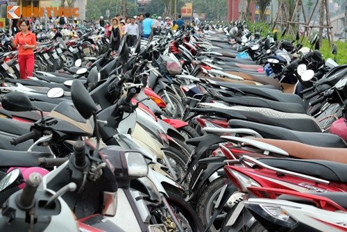 ha-noi-de-xuat-tang-phi-thue-via-he-len-gap-3-lan