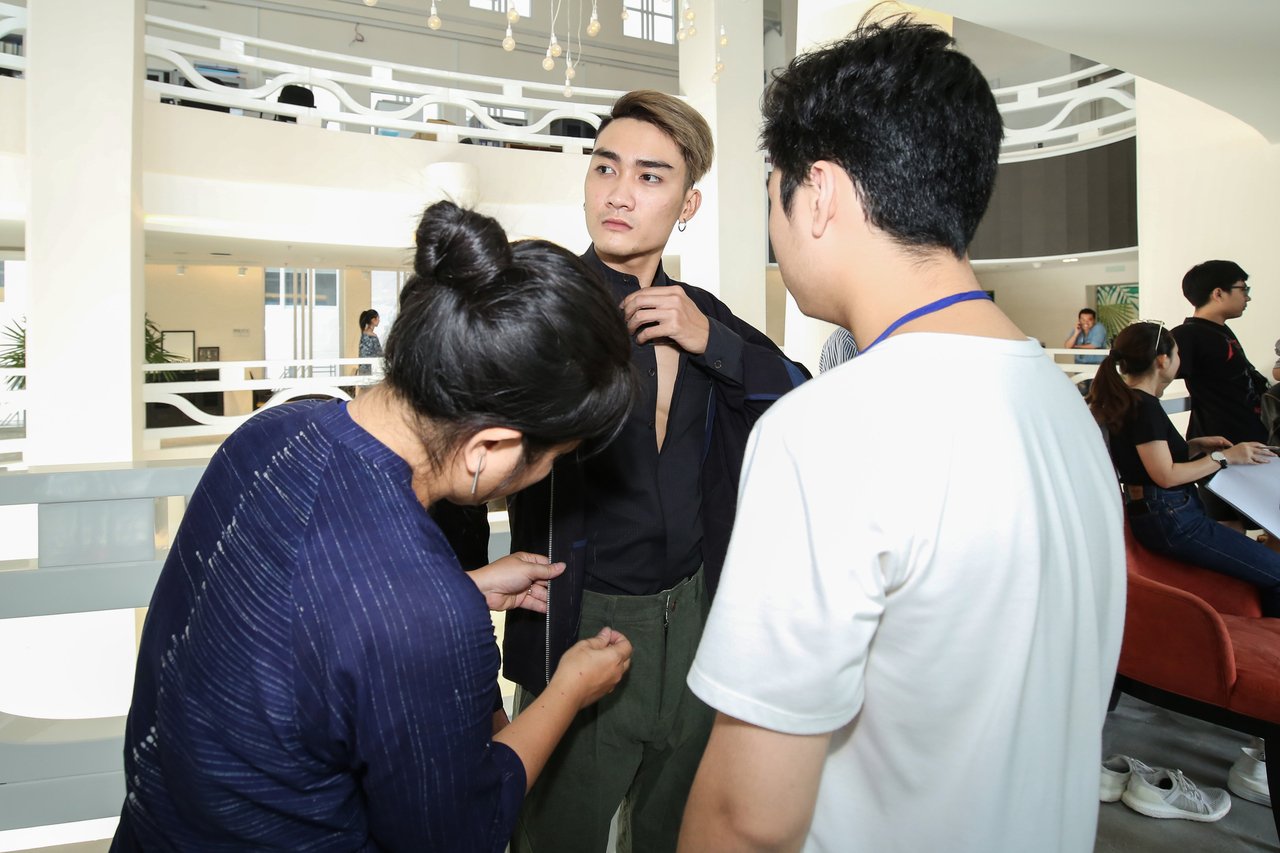 elle fashion show tcbc cho buoi fitting cua nha thiet ke thao vu (10)