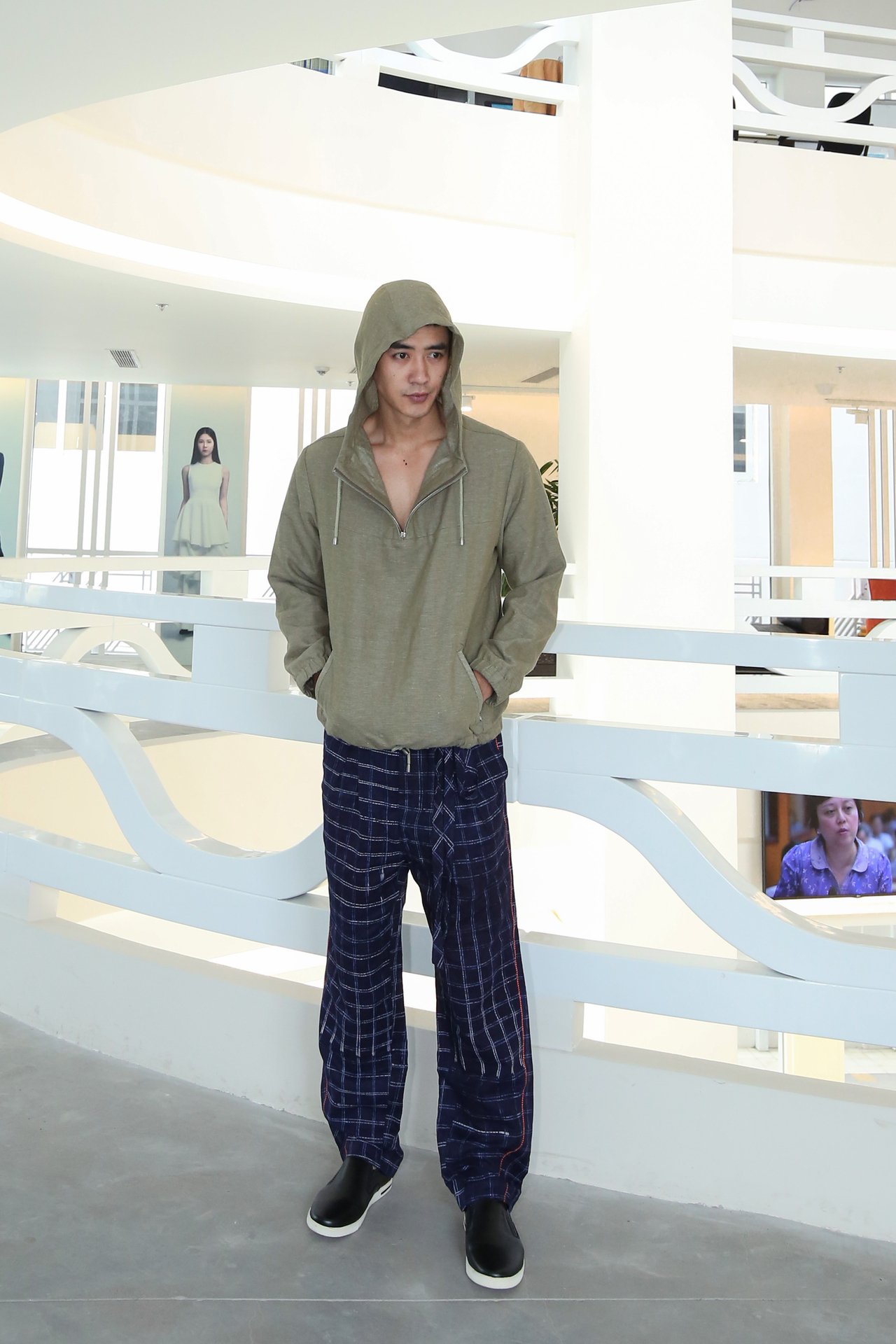 elle fashion show tcbc cho buoi fitting cua nha thiet ke thao vu (6)
