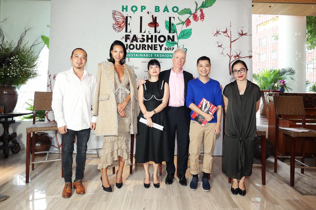 elle fashion show tcbc cho buoi fitting cua nha thiet ke thao vu (9)