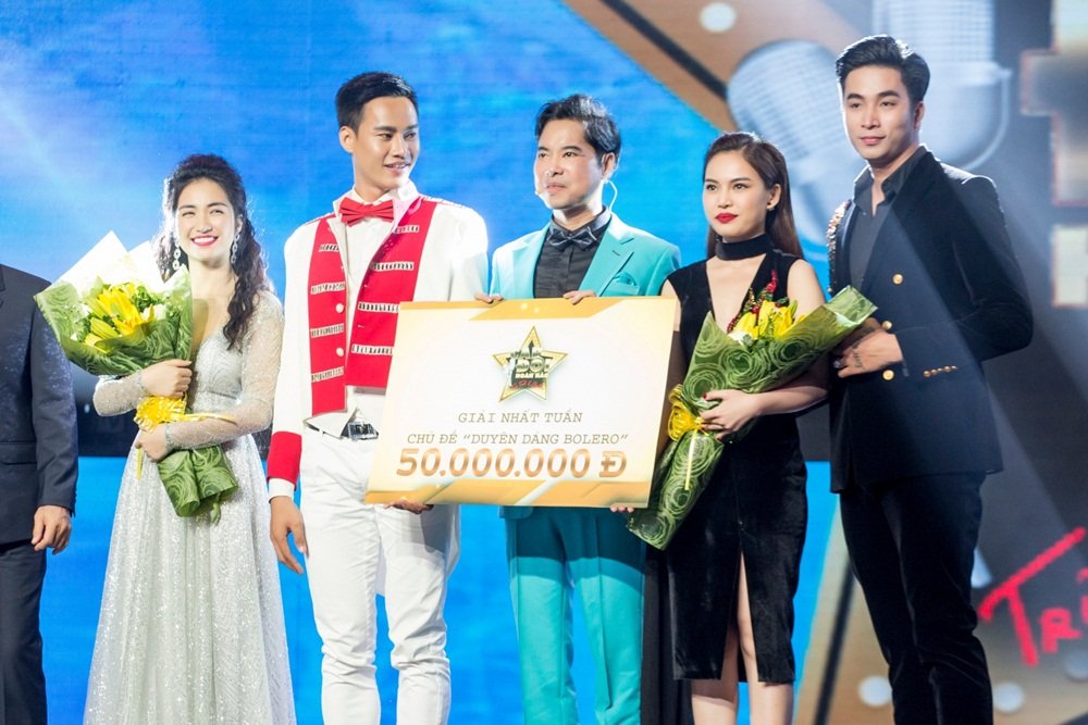 duc-phuc-jang-mi-to-chuc-le-cuoi-sau-tim-thiep-hong-tren-san-khau-cap-doi-hoan-hao