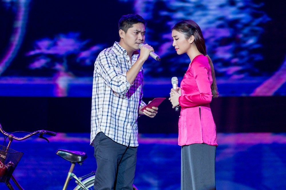 duc-phuc-jang-mi-to-chuc-le-cuoi-sau-tim-thiep-hong-tren-san-khau-cap-doi-hoan-hao