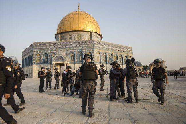 the-gioi-bang-hoang-khi-my-cong-nhan-jerusalem-la-thu-do-israel