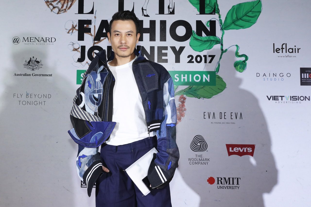 pham-huong-xo-khuyen-pha-cach-diva-hong-nhung-mac-xau-tren-tham-do-elle-fashion-show
