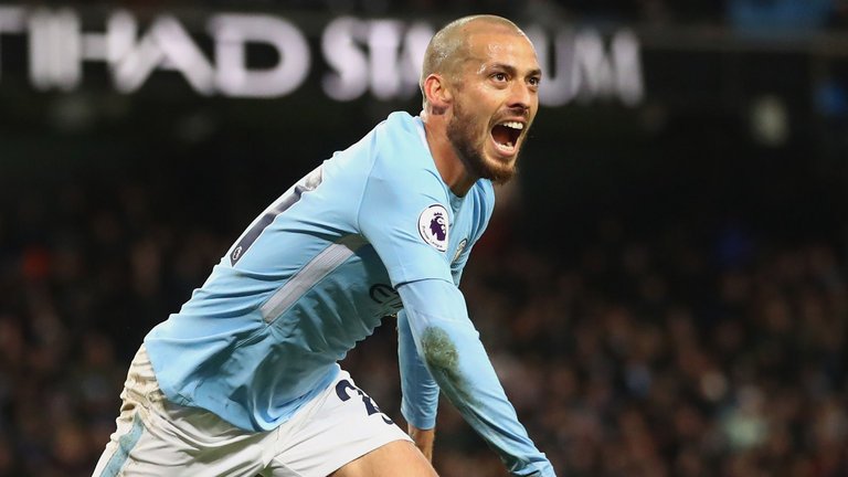 mourinho-lat-tay-am-muu-cua-guardiola-truoc-them-derby-manchester
