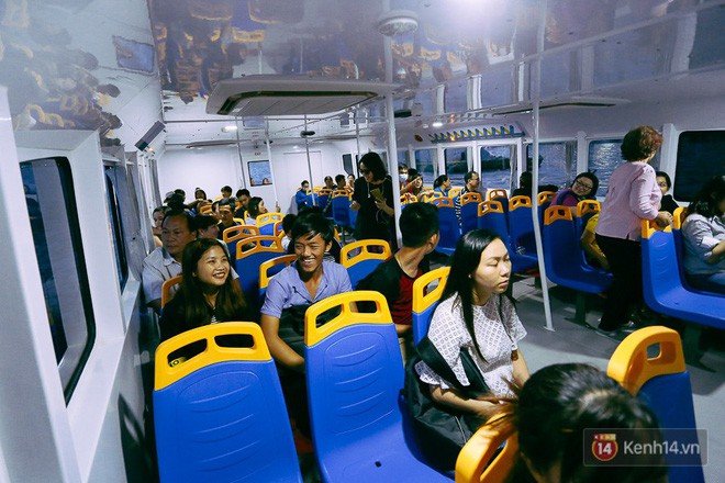 Buýt đường sông ở Sài Gòn 