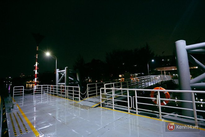 Buýt đường sông ở Sài Gòn 