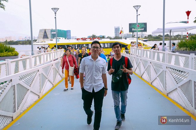 Buýt đường sông ở Sài Gòn 