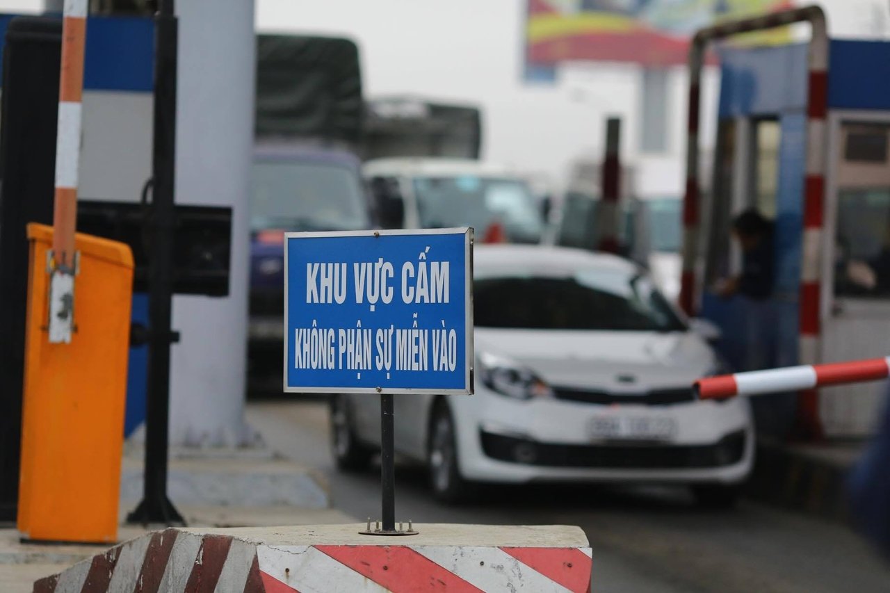 bot-van-lam-lai-co-tinh-trang-lai-xe-tra-phi-bang-tien-le