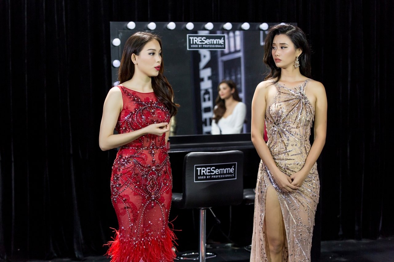cat-tien-bat-khoc-nuc-no-phuong-linh-bat-ngo-rut-lui-dung-doll-da-xeo-minh-tu-tai-the-look