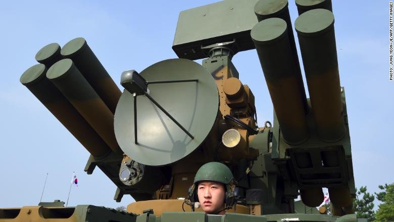 lan-dau-tien-trong-vong-5-nam-nhu-cau-su-dung-vu-khi-toan-cau-tang-vot