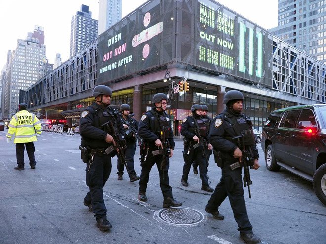 Đánh bom ống tại ga tàu điện ngầm ở trung tâm New York